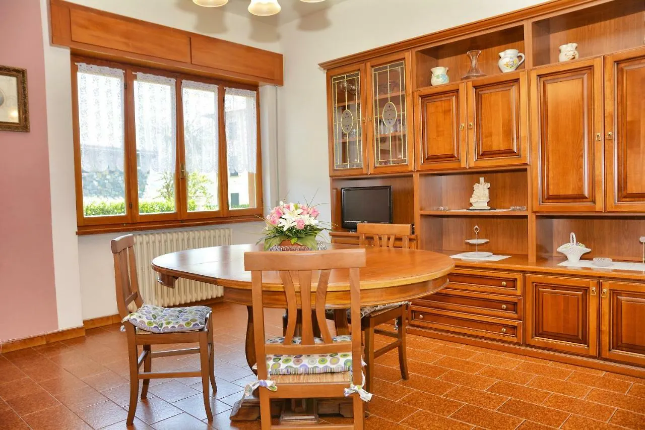 Casa Giardino Fiorito Daire San Siro  0*, San Siro (Lombardy)
